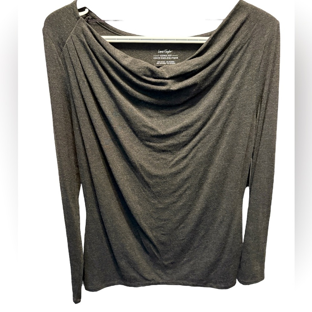 Lord and Taylor Charcoal Top Iconic Fit Size Small NWT